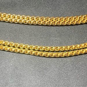 24K Gold-Plated Box Necklace NWOT